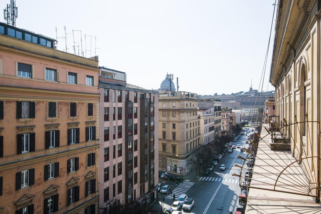 Vatican Treasure Rome Exterior photo